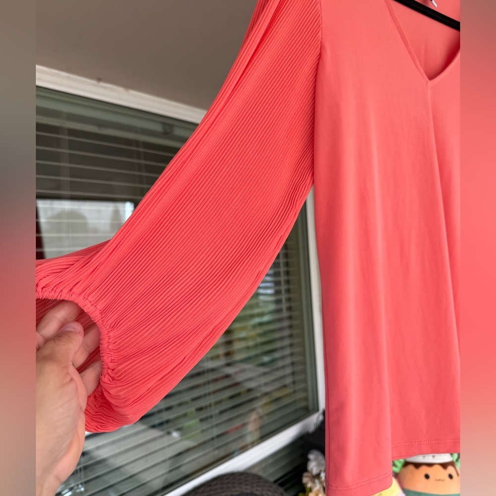 Calvin Klein Coral Relaxed Blouse with Flowing Fabric - Picture 9 of 11
